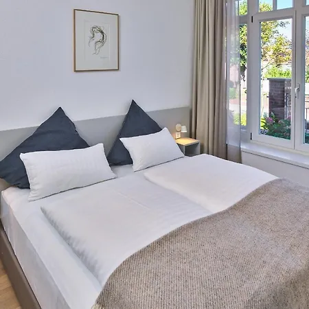 Luettjeod Apartmentvilla 01 아파트 랑에오그